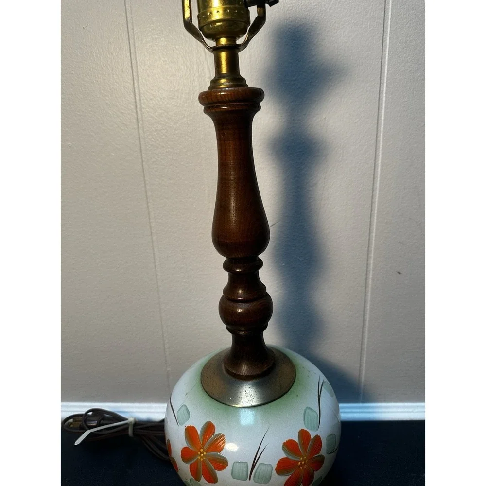 VTG Hand Painted Floral Globe Table Lamp 19